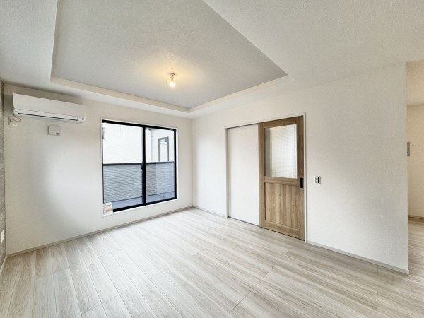 三郷市中央、新築一戸建ての画像です