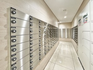 三郷市彦成、マンションの画像です