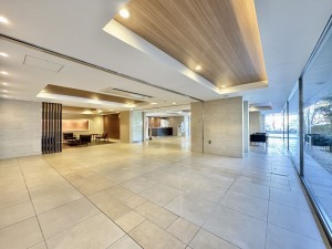 三郷市彦成、マンションの画像です