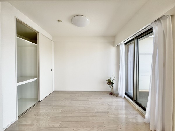 三郷市彦成、マンションの画像です