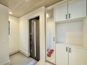 吉川市新栄、新築一戸建ての画像です