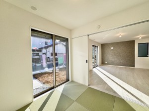 吉川市新栄、新築一戸建ての画像です