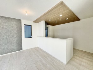 吉川市新栄、新築一戸建ての画像です