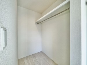 吉川市新栄、新築一戸建ての画像です