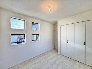 吉川市新栄、新築一戸建ての画像です