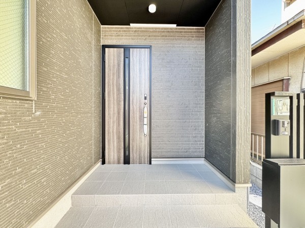 吉川市新栄、新築一戸建ての画像です