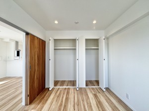 三郷市三郷、マンションの画像です