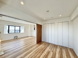 三郷市三郷、マンションの画像です