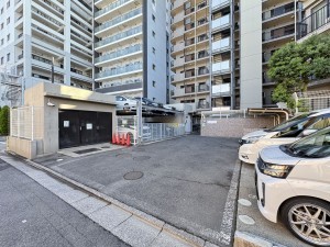 三郷市三郷、マンションの画像です