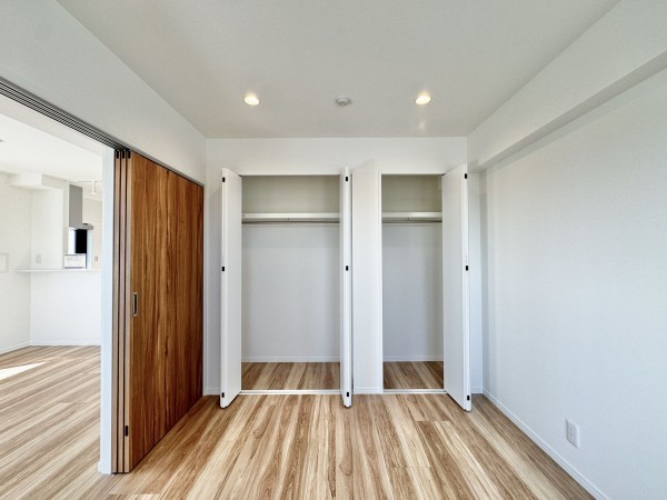 三郷市三郷、マンションの画像です