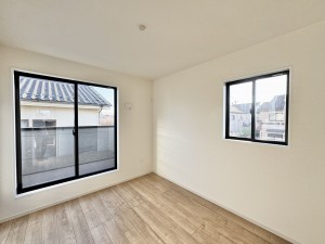 吉川市中井、新築一戸建ての画像です