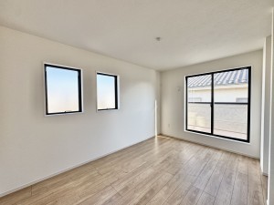 吉川市中井、新築一戸建ての画像です