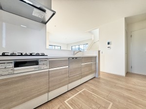 吉川市中井、新築一戸建ての画像です