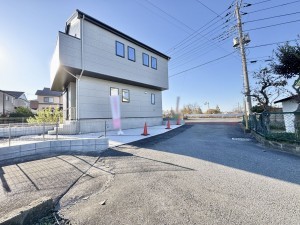 吉川市中井、新築一戸建ての画像です
