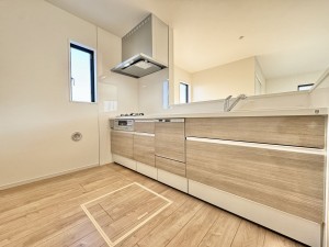 吉川市中井、新築一戸建ての画像です