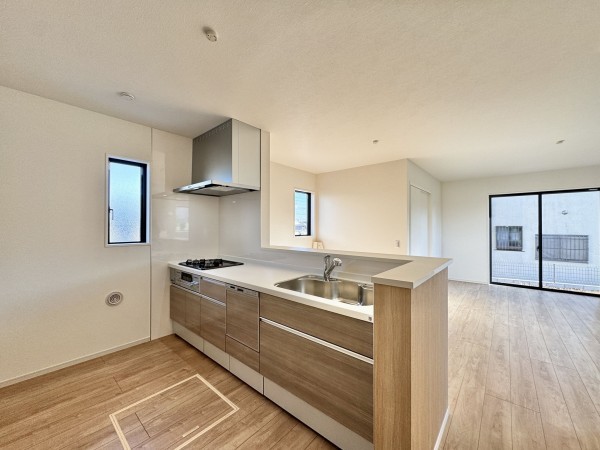 吉川市中井、新築一戸建ての画像です