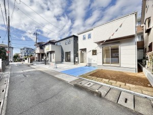 吉川市大字保、新築一戸建ての画像です