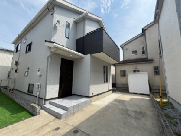 吉川市高富、中古一戸建ての画像です