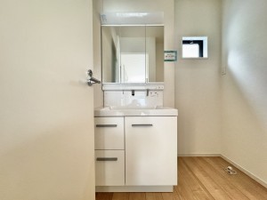 三郷市新和、新築一戸建ての画像です