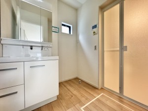 三郷市新和、新築一戸建ての画像です