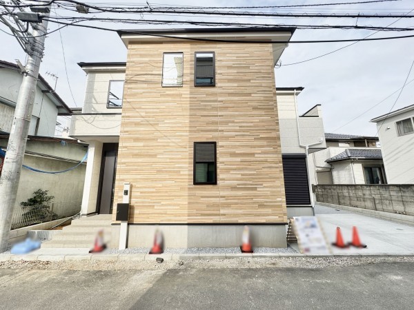 三郷市新和、新築一戸建ての画像です