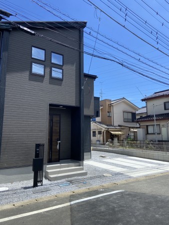 吉川市道庭、新築一戸建ての画像です