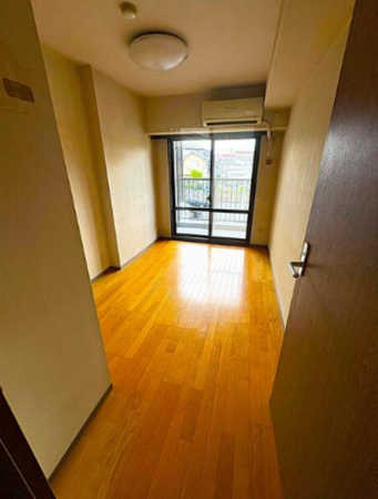 三郷市鷹野、マンションの画像です
