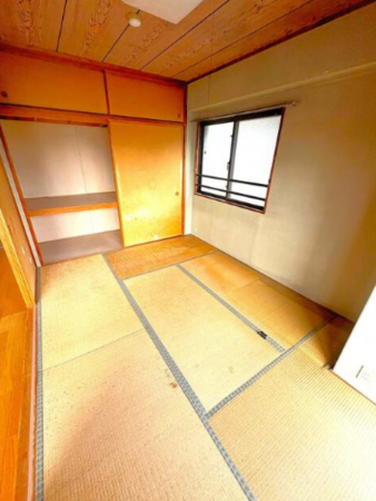 三郷市鷹野、マンションの画像です