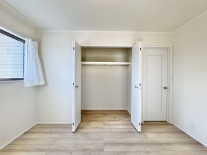 吉川市新栄、新築一戸建ての画像です