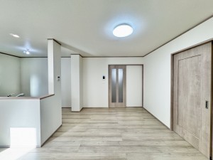 吉川市新栄、新築一戸建ての画像です