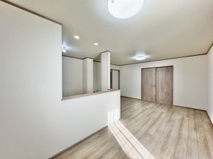 吉川市新栄、新築一戸建ての画像です