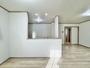 吉川市新栄、新築一戸建ての画像です