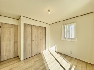 吉川市新栄、新築一戸建ての画像です