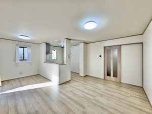 吉川市新栄、新築一戸建ての画像です