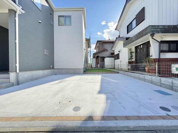 吉川市新栄、新築一戸建ての画像です