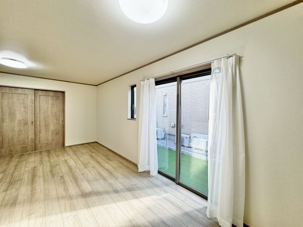 吉川市新栄、新築一戸建ての画像です