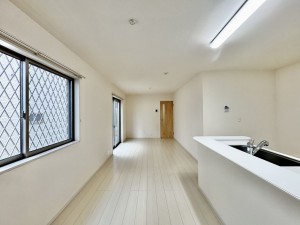 三郷市彦糸、中古一戸建ての画像です