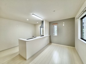 三郷市彦糸、中古一戸建ての画像です