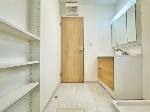 三郷市彦糸、中古一戸建ての画像です