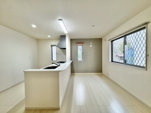 三郷市彦糸、中古一戸建ての画像です