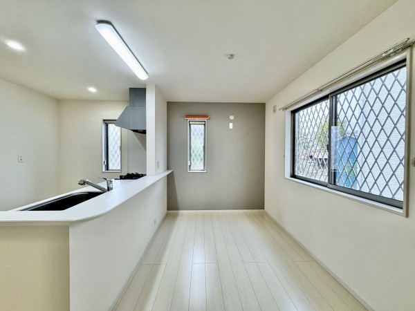 三郷市彦糸、中古一戸建ての画像です