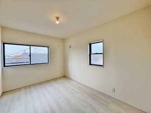 三郷市幸房、新築一戸建ての画像です