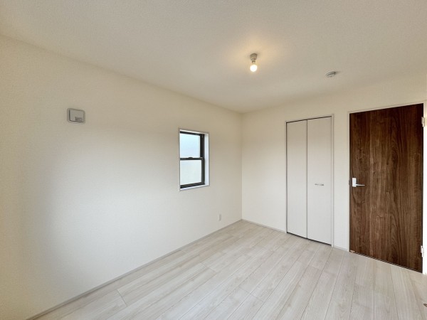 三郷市幸房、新築一戸建ての画像です