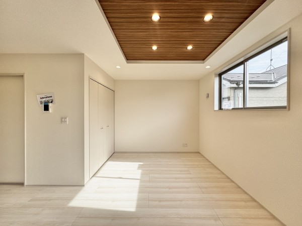 三郷市幸房、新築一戸建ての画像です