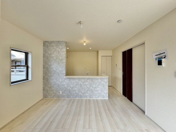 三郷市幸房、新築一戸建ての画像です