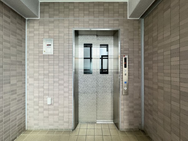 吉川市保、マンションの画像です