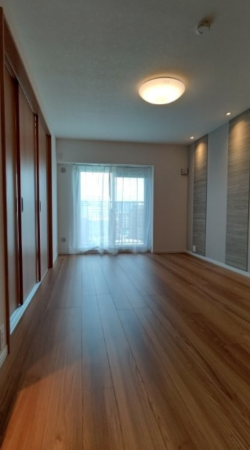 三郷市三郷、マンションの画像です