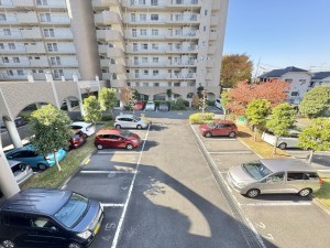 吉川市栄町、マンションの画像です