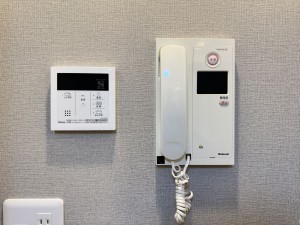 吉川市栄町、マンションの画像です