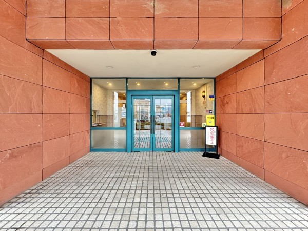 三郷市半田、マンションの画像です